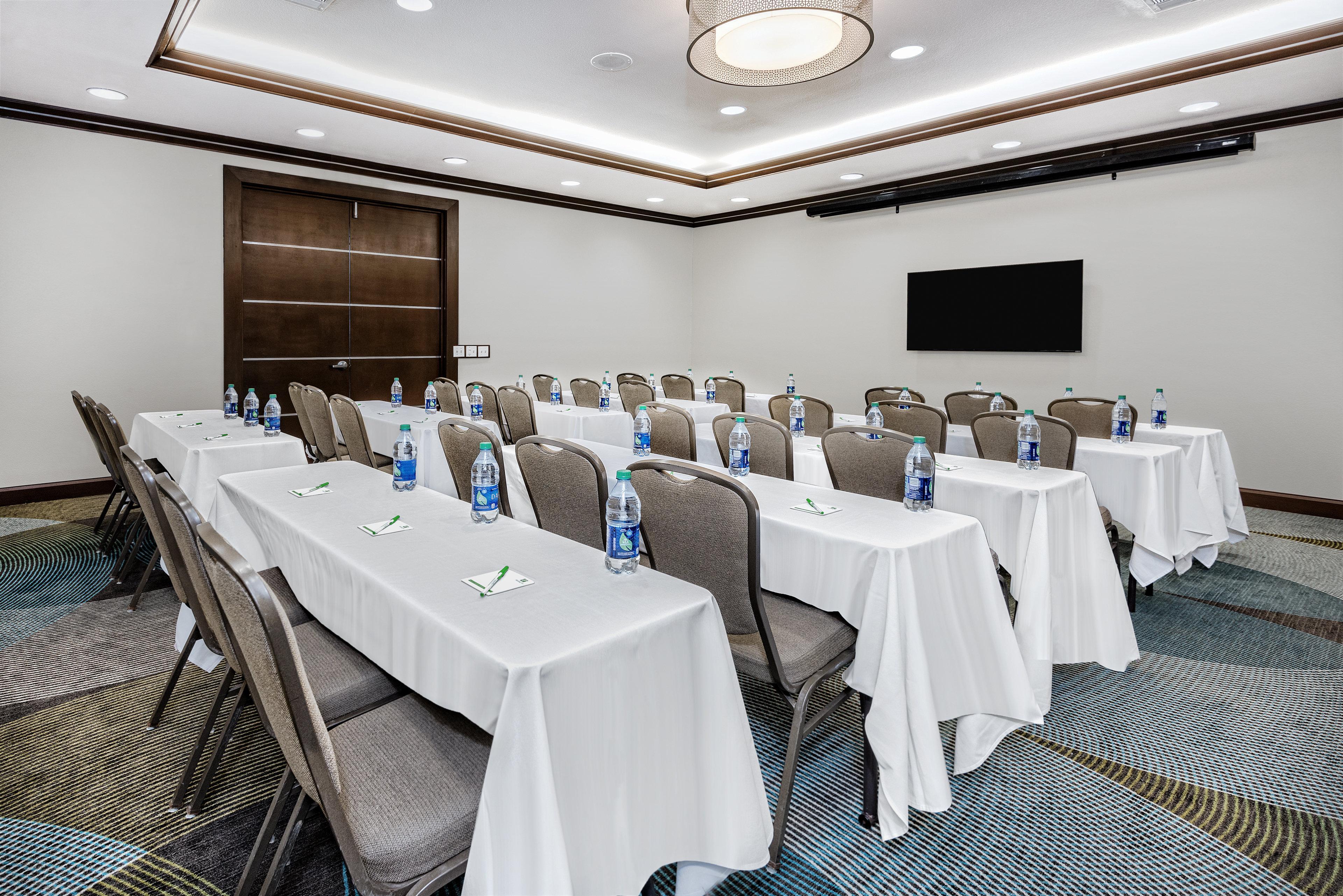 Holiday Inn & Suites College Station-Aggieland By Ihg Bagian luar foto