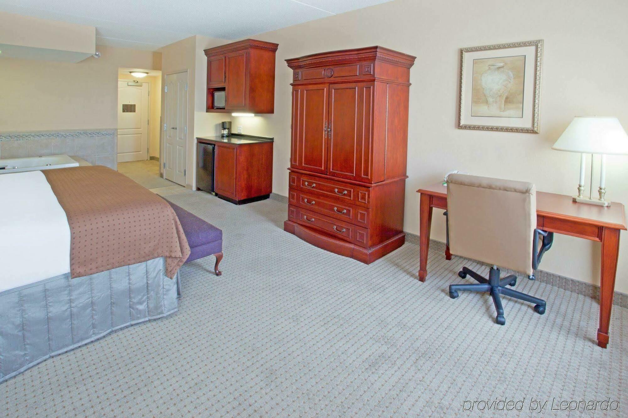 Holiday Inn & Suites College Station-Aggieland By Ihg Bagian luar foto